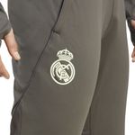 label-4