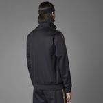 je5335-10-apparel-photography-heromrktng-view-3