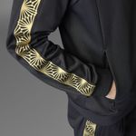 je5335-16-apparel-photography-heromrktng-view-9