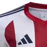 kb3126-3-apparel-photography-detail-view-1-white