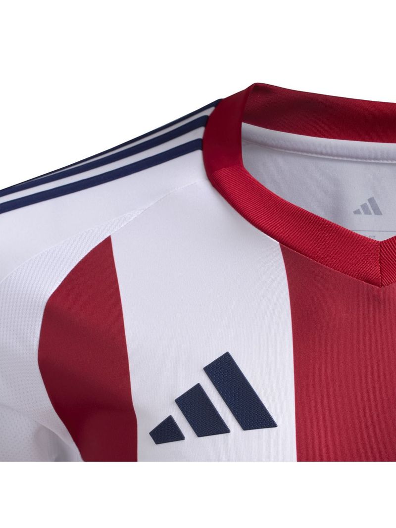 kb3126-3-apparel-photography-detail-view-1-white