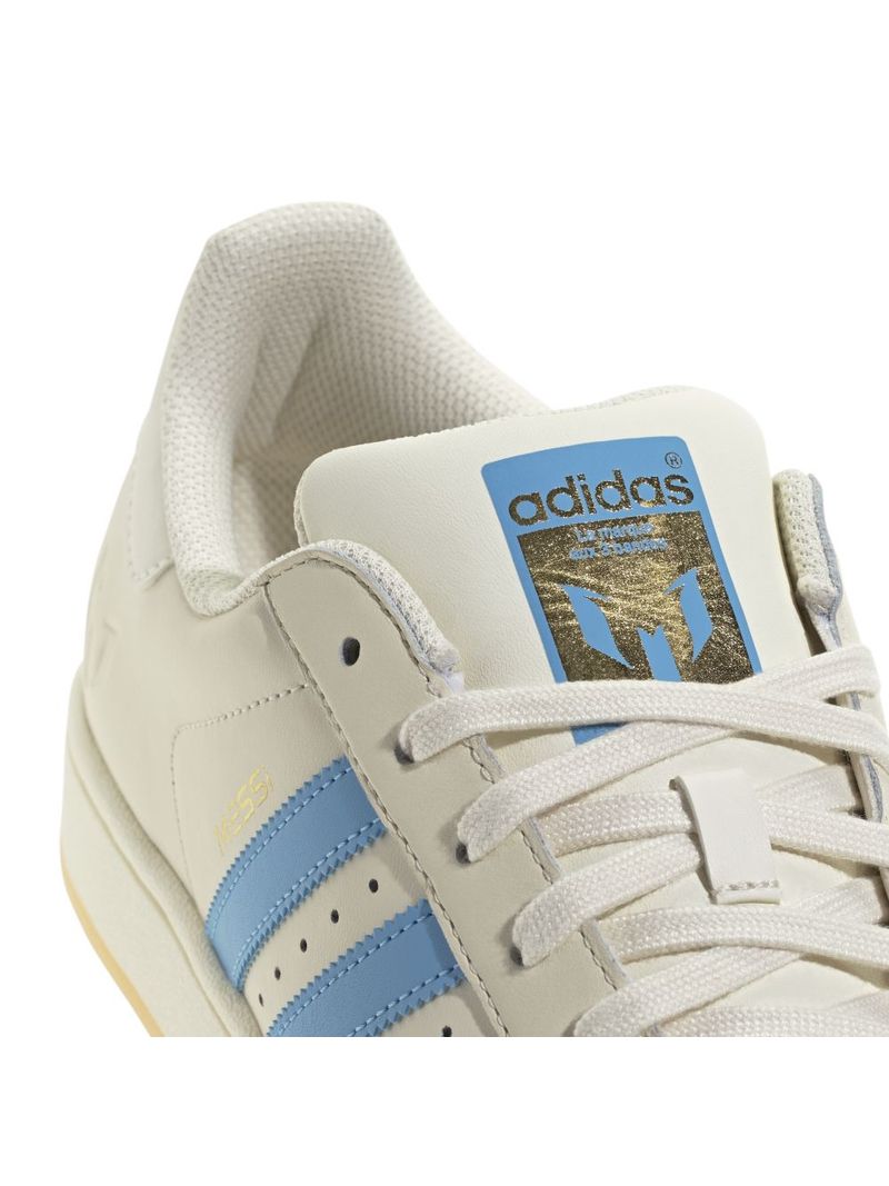 jq1256-8-footwear-photography-detail-view-1-white