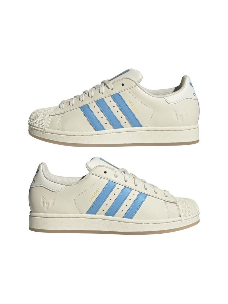 jq1256-10-footwear-photography-mirrored-pair-view-white