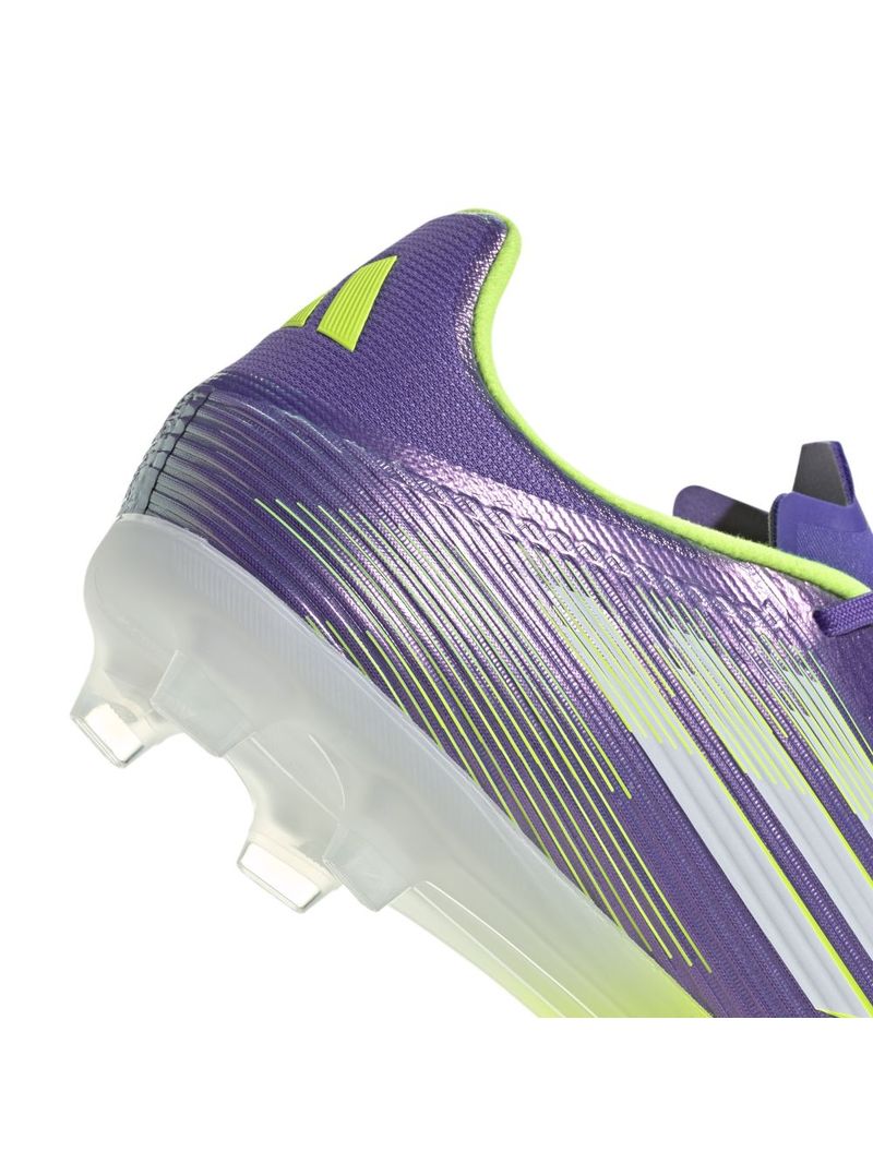 ji0003-8-footwear-photography-detail-view-2-white