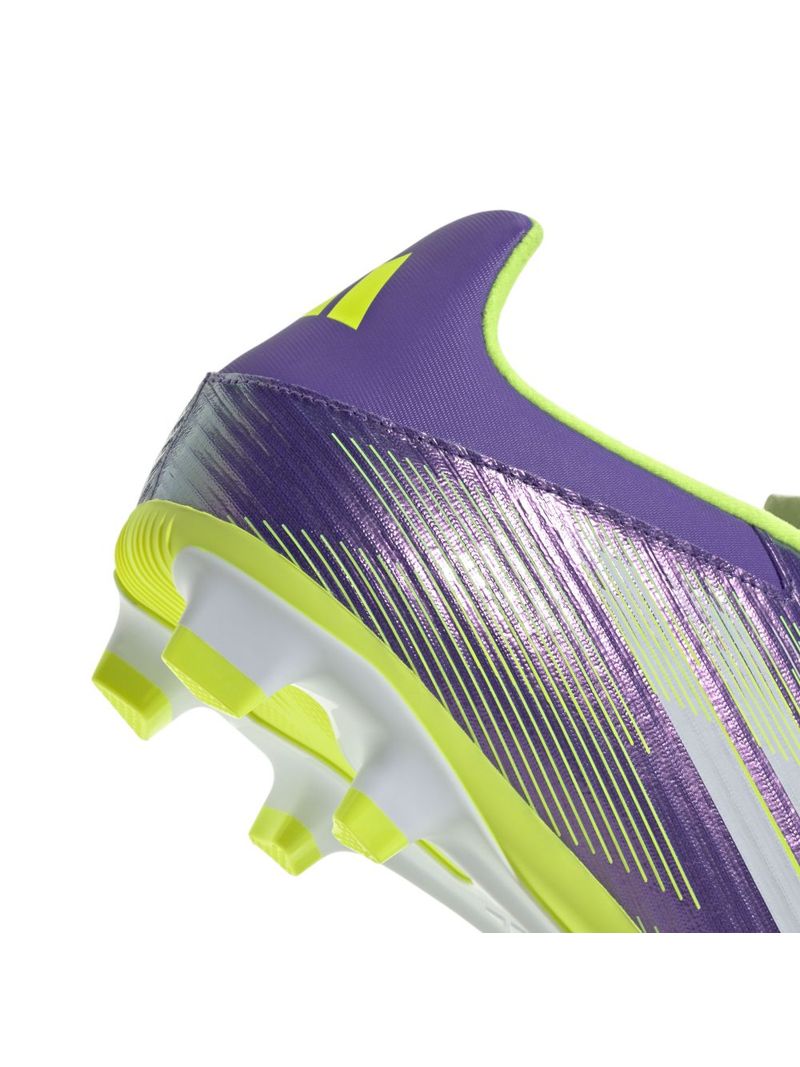 ji0043-8-footwear-photography-detail-view-2-white