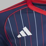 kr3982-4-apparel-on-model-detail-view-1-grey