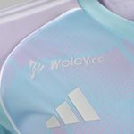 ks8385-3-apparel-on-model-detail-view-1-grey