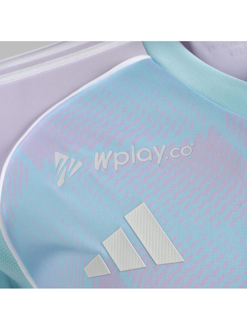 ks8385-3-apparel-on-model-detail-view-1-grey