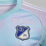 ks8385-4-apparel-on-model-detail-view-2-grey