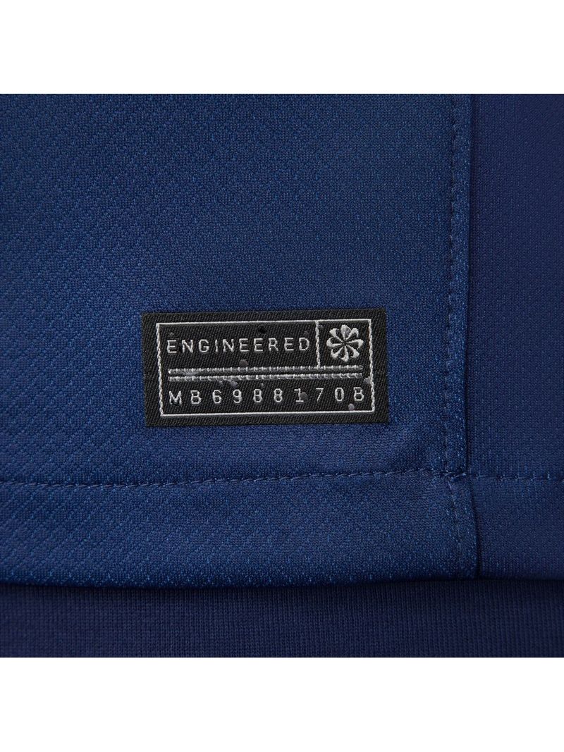 label-9