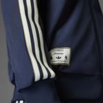 label-8